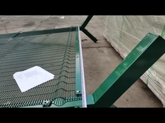Порошкообразованный огородок из оцинкованной стали 358 Ограждение безопасности для тюрьмы 1,8 * 2,5 м