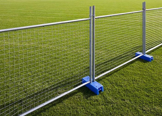 Canada Temporary Panel Fence Portable Fencing 2.1*2.4m For Sports / Concerts