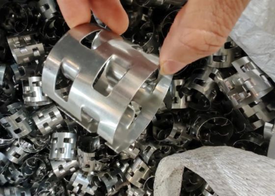 SS316 Металлическая случайная упаковка для газовых вышек 50*50*0,5 мм