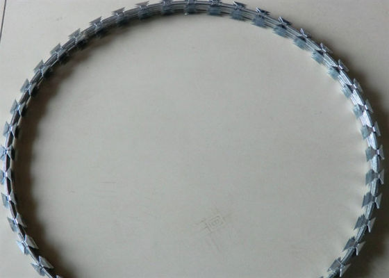 Pvc колючей проволоки катушки бритвы Bto-22 покрыл диаметр 500mm для частного дома